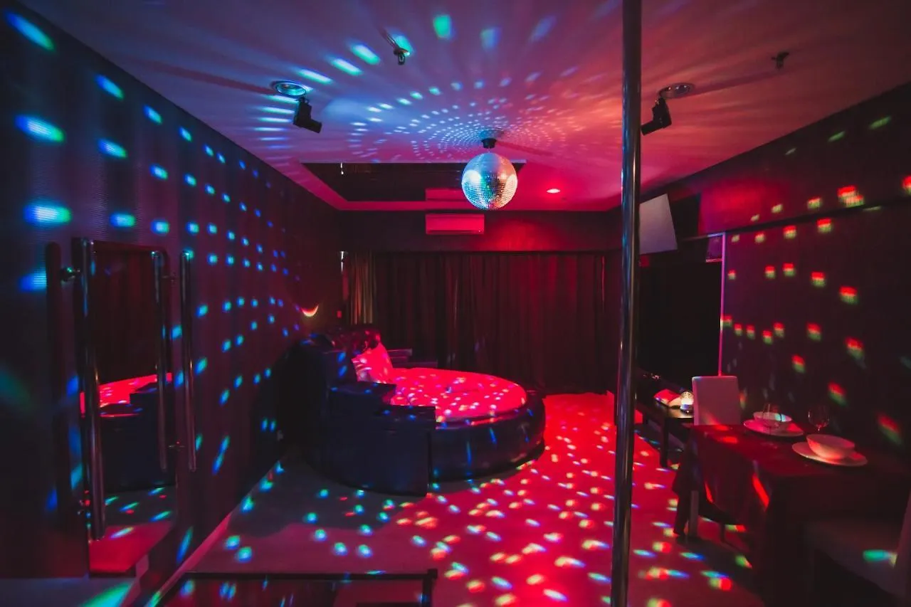 Love hotel Love Romance Suite